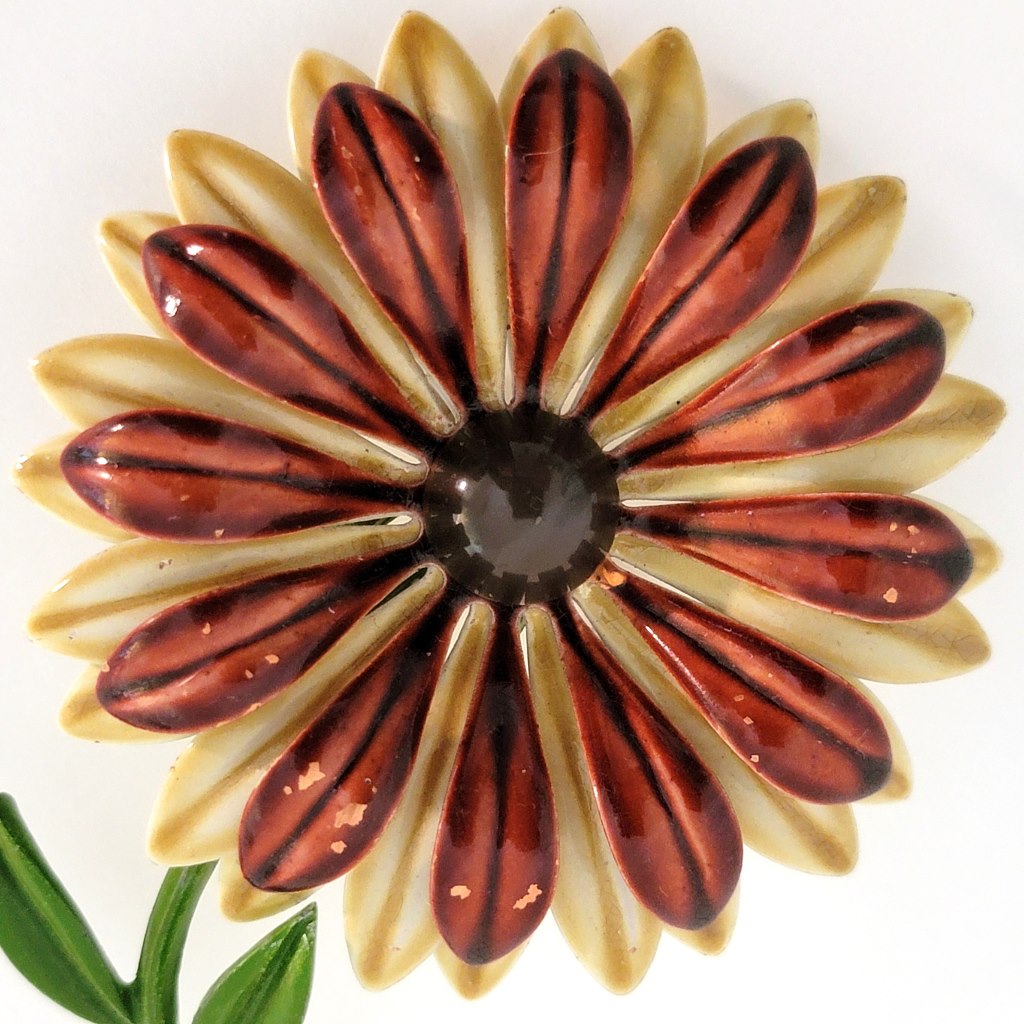 Vintage enamel flower brooch.