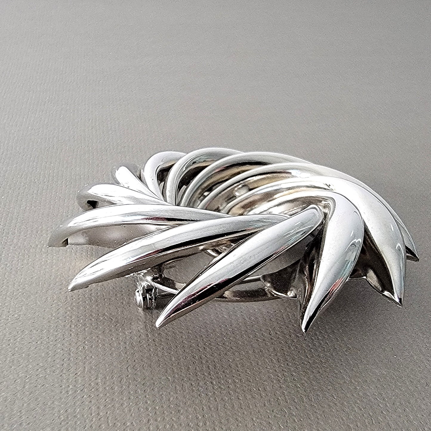 Spikey shaped vintage brooch.