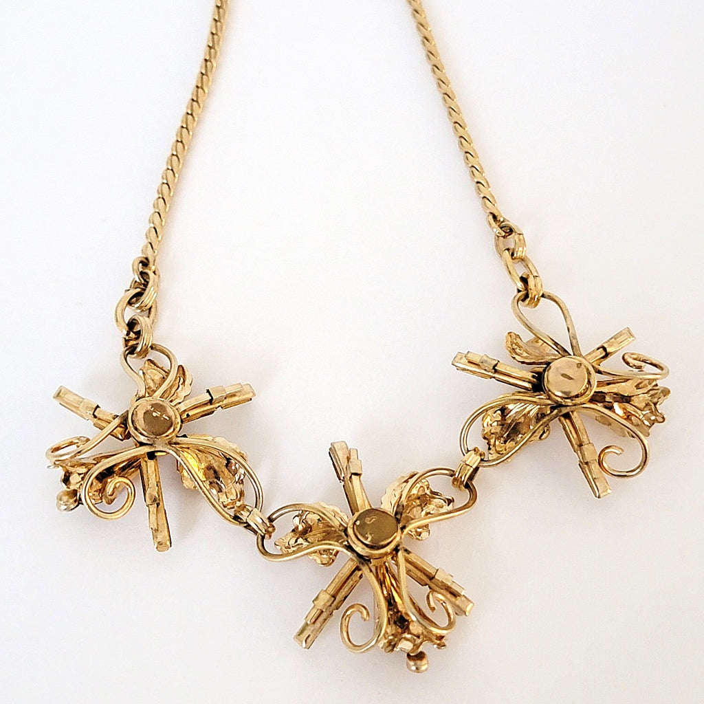 Back of rhinestone flower necklace.