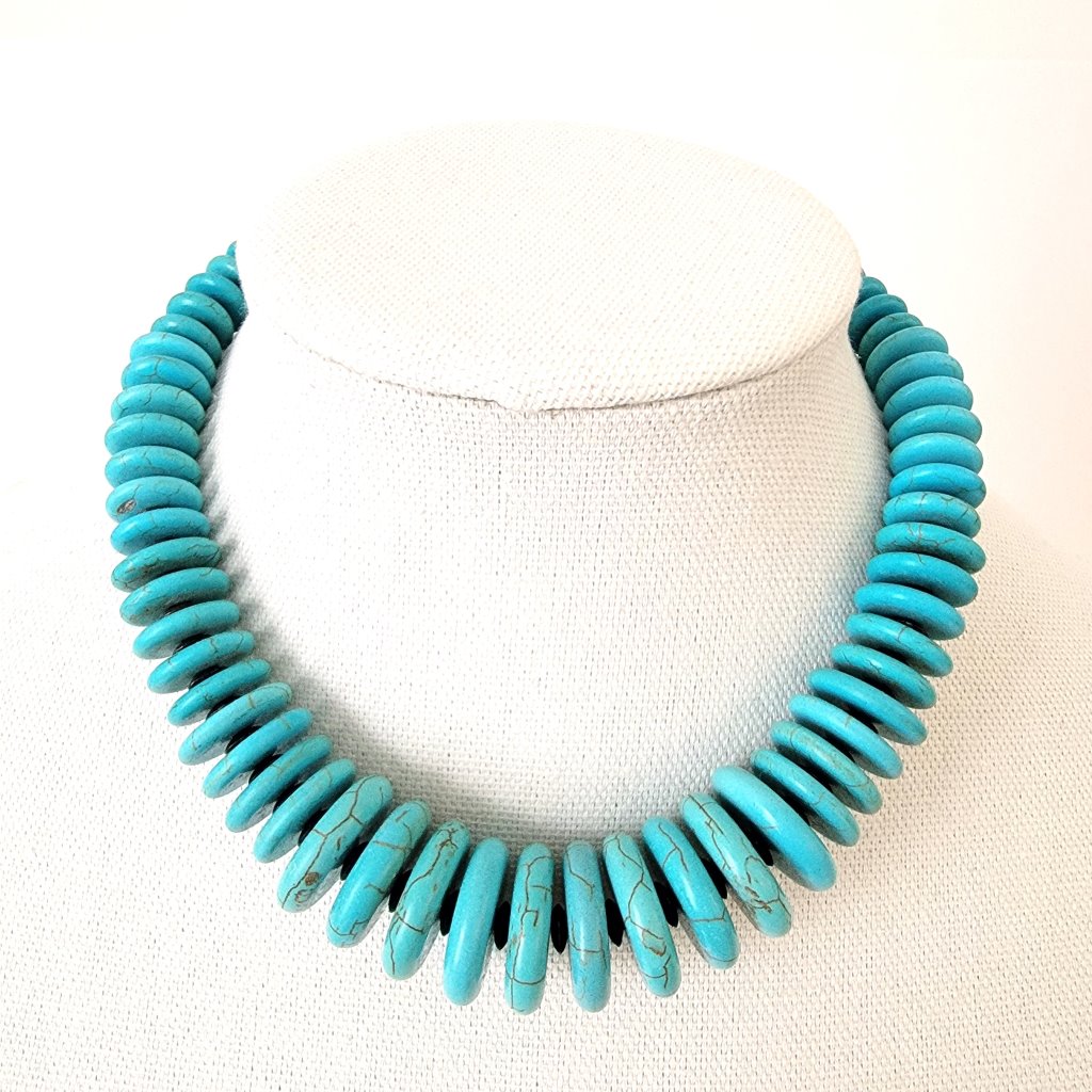 Chunky blue bead disc choker.