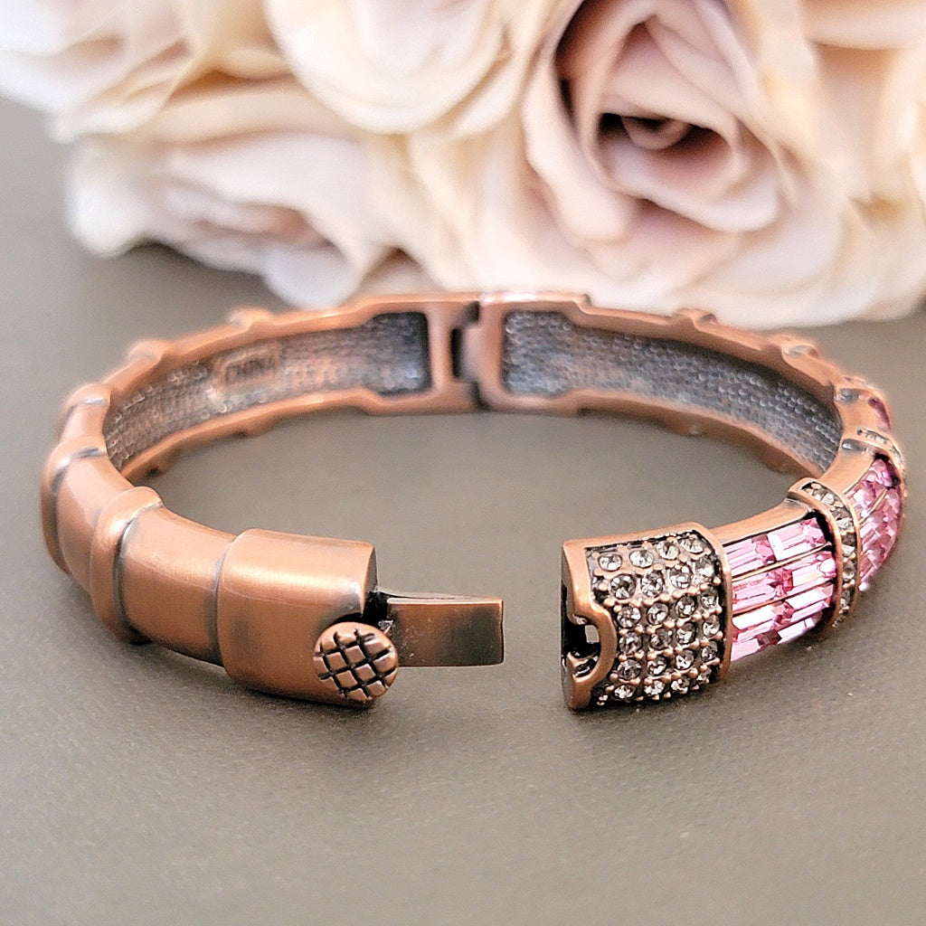 Open bracelet clasp.