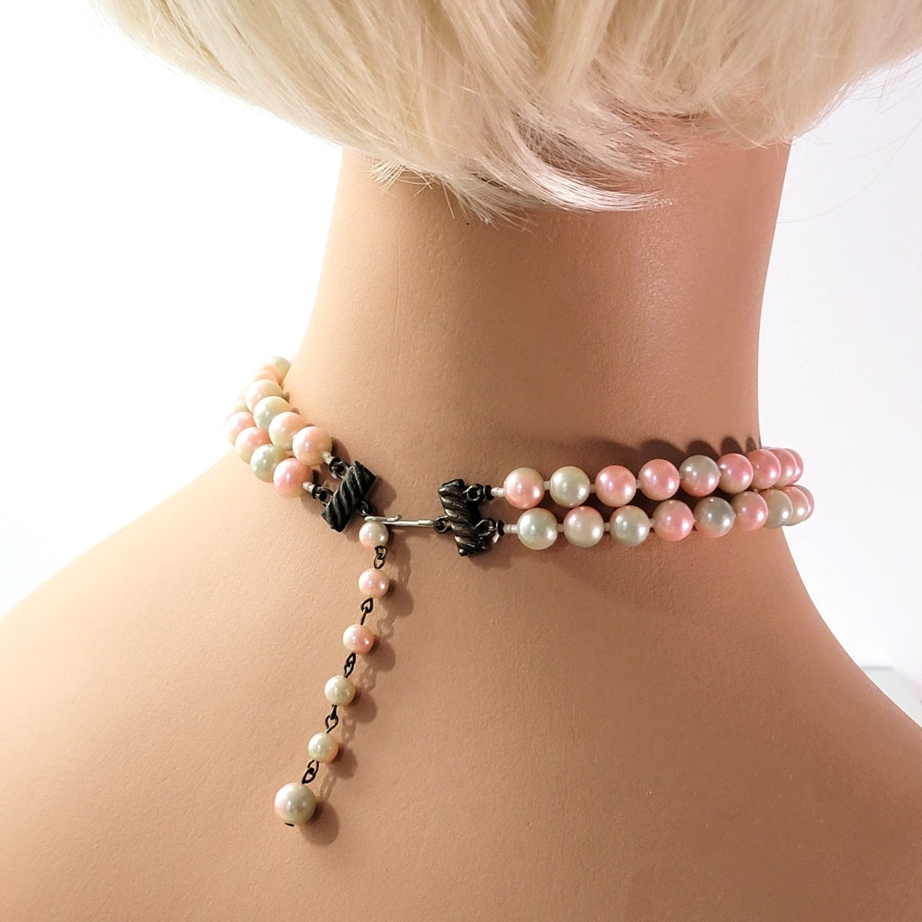 Necklace extender chain.