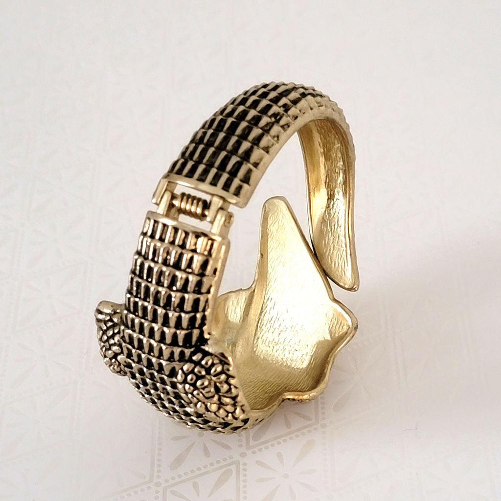 Alligator bracelet inside view