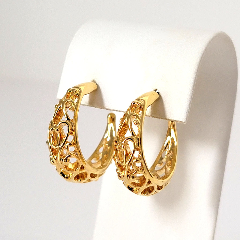 Premier Designs gold tone filigree hoop earrings with hearts