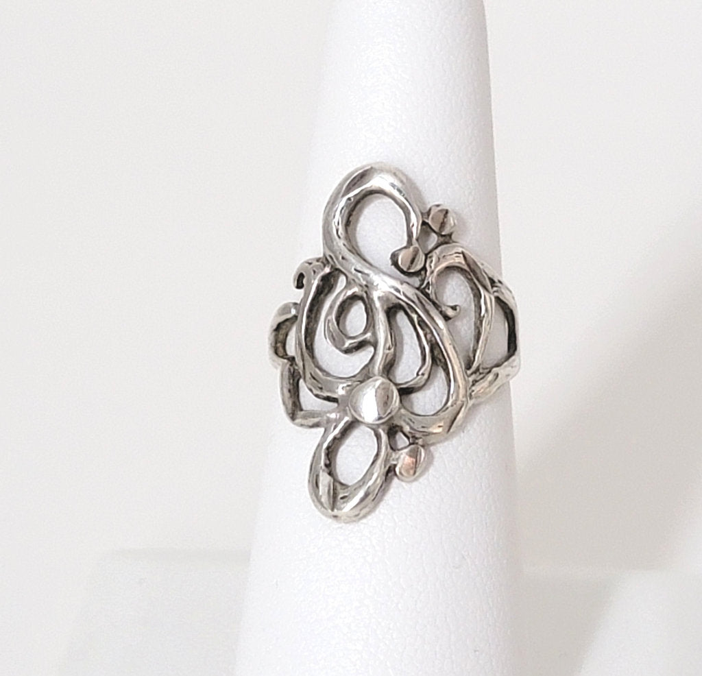 Sterling silver ring, size 6.25, in scrolling loop design, by ISC.